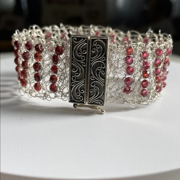 Sterling Silver and Red Garnets Crocheted Bracelet. - Picture 2 of 3